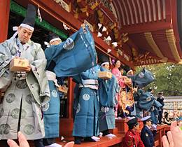 鶴岡八幡宮節分豆まき
