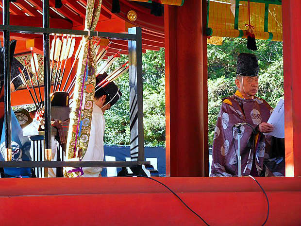 鶴岡八幡宮初詣除魔神事舞殿