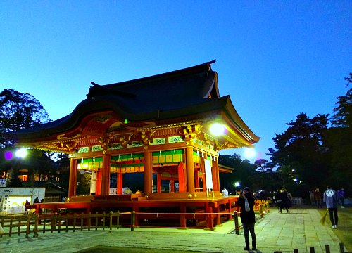 鶴岡八幡宮初詣舞殿