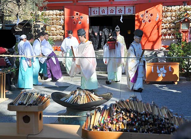 荏柄天神社絵筆供養