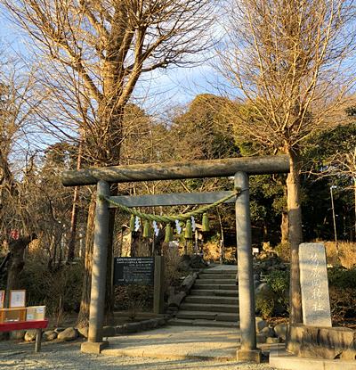 葛原岡神社門