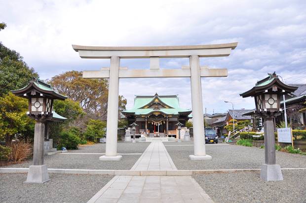 龍口明神社参道