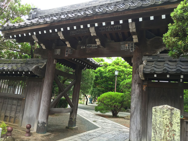 本覚寺門