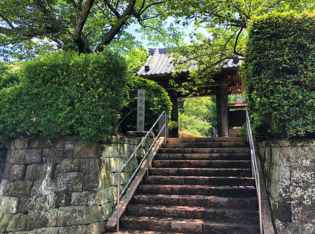 鎌倉光触寺門