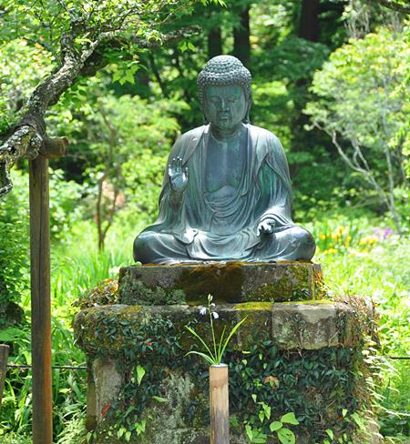 東慶寺像